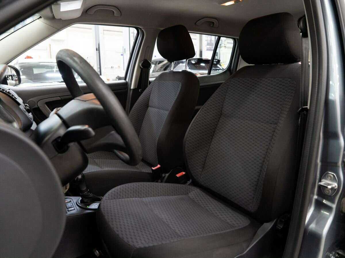 Skoda Fabia, 2012 Фото №6