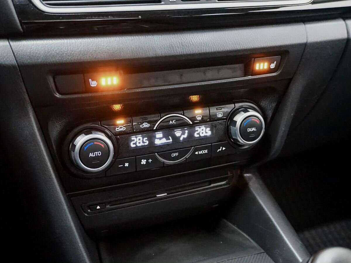 Mazda 3, 2013 Фото №15