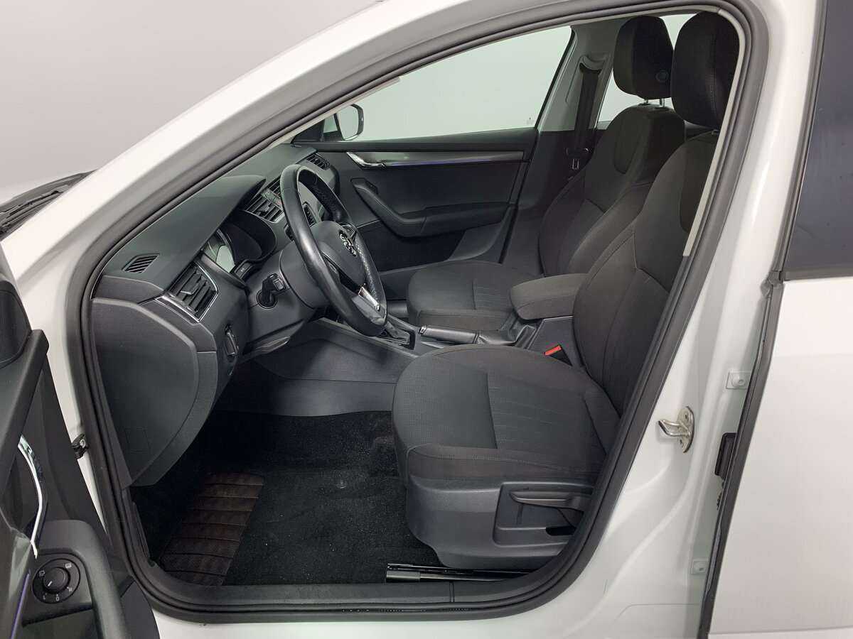 Skoda Octavia, 2018 Фото №16