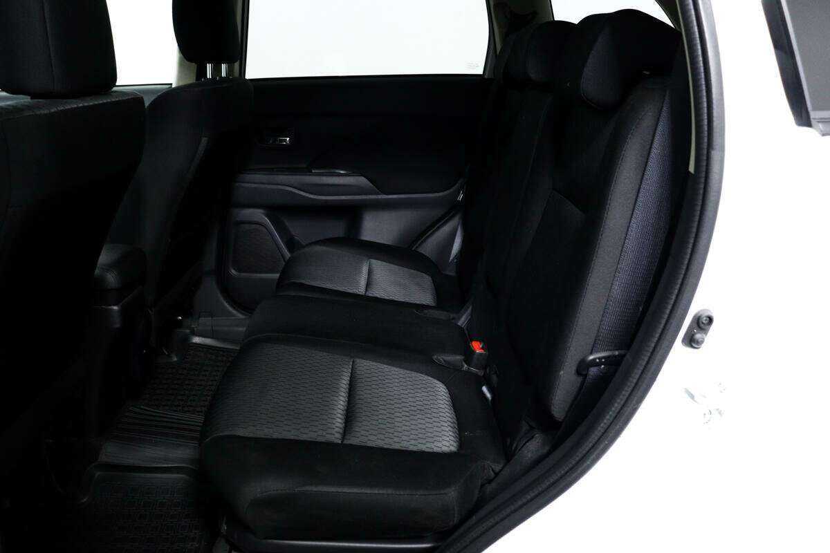 Mitsubishi Outlander, 2013 Фото №12