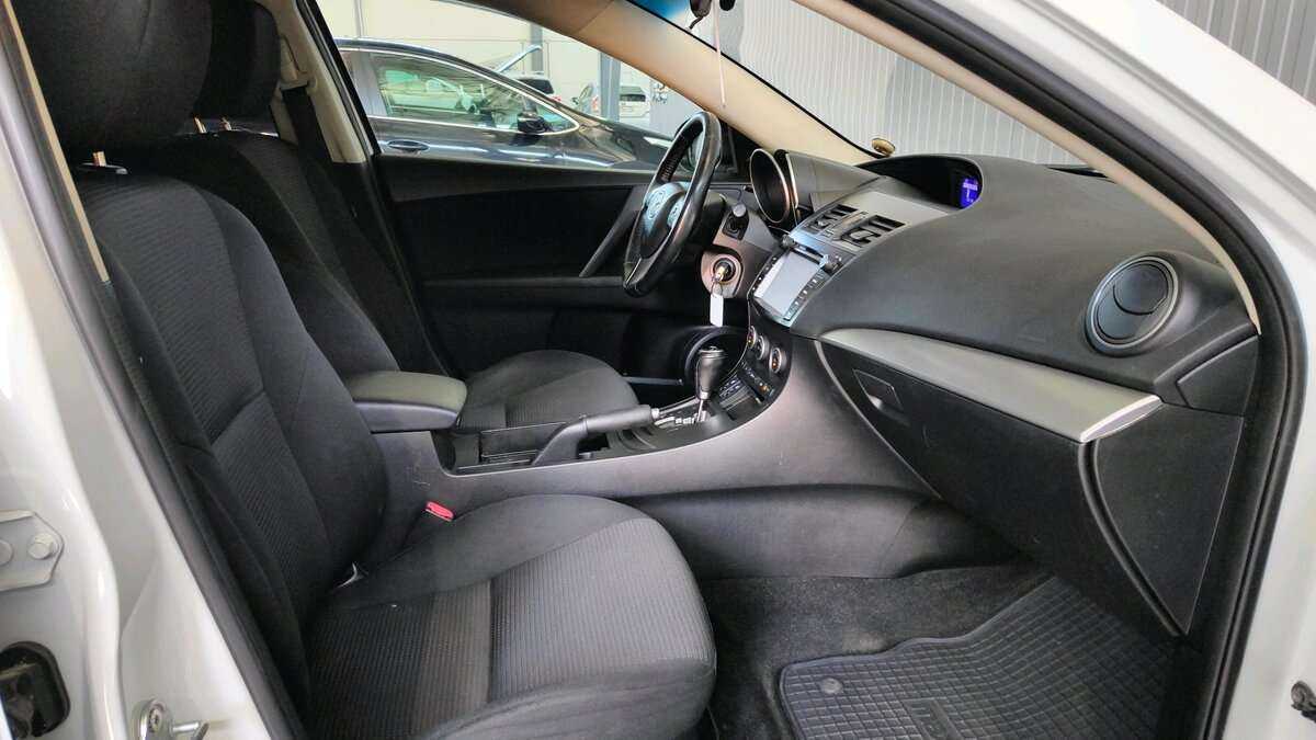 Mazda 3, 2012 Фото №14