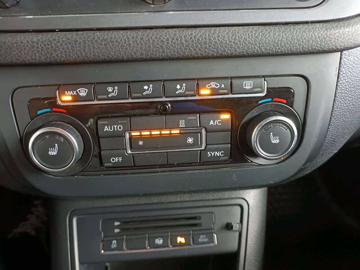 Volkswagen Tiguan, 2013 Фото №12