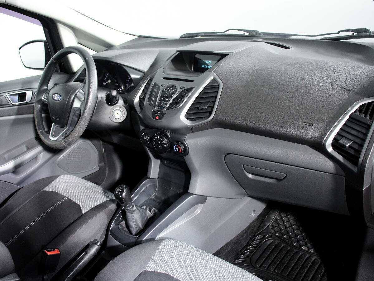 Ford EcoSport, 2015 Фото №9