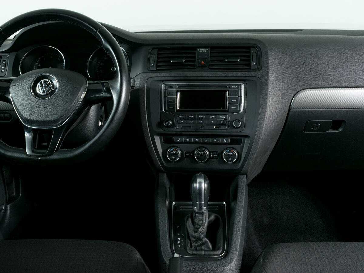 Volkswagen Jetta, 2016 Фото №8