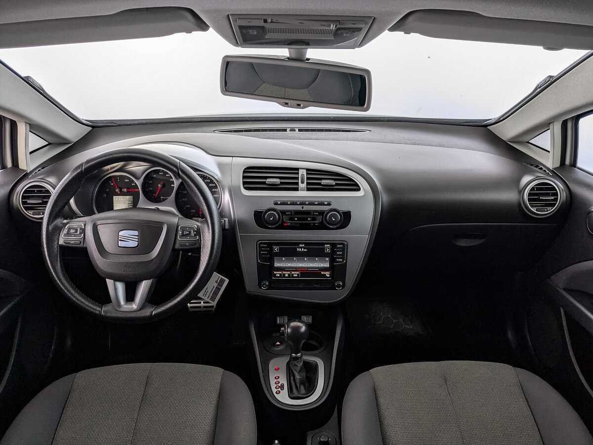 SEAT Leon, 2012 Фото №10