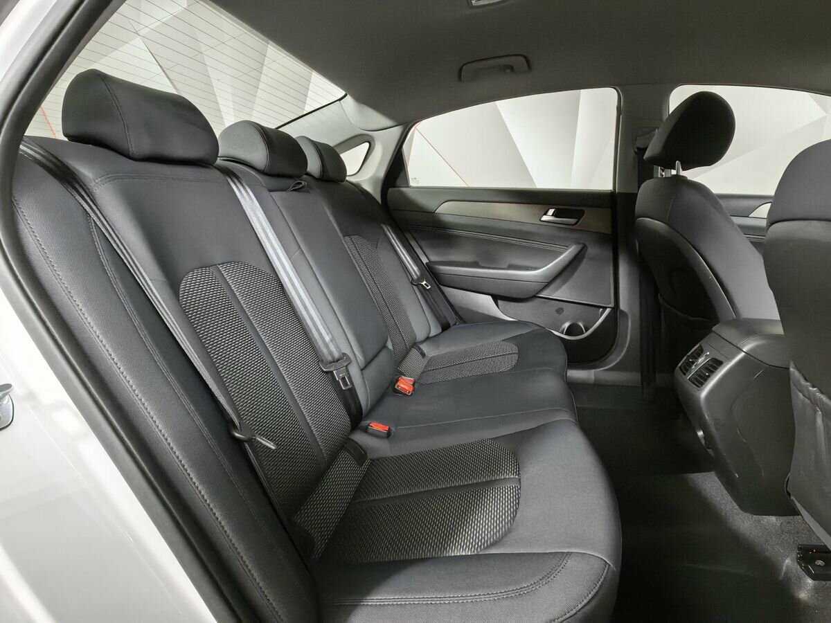 Hyundai Sonata, 2018 Фото №12
