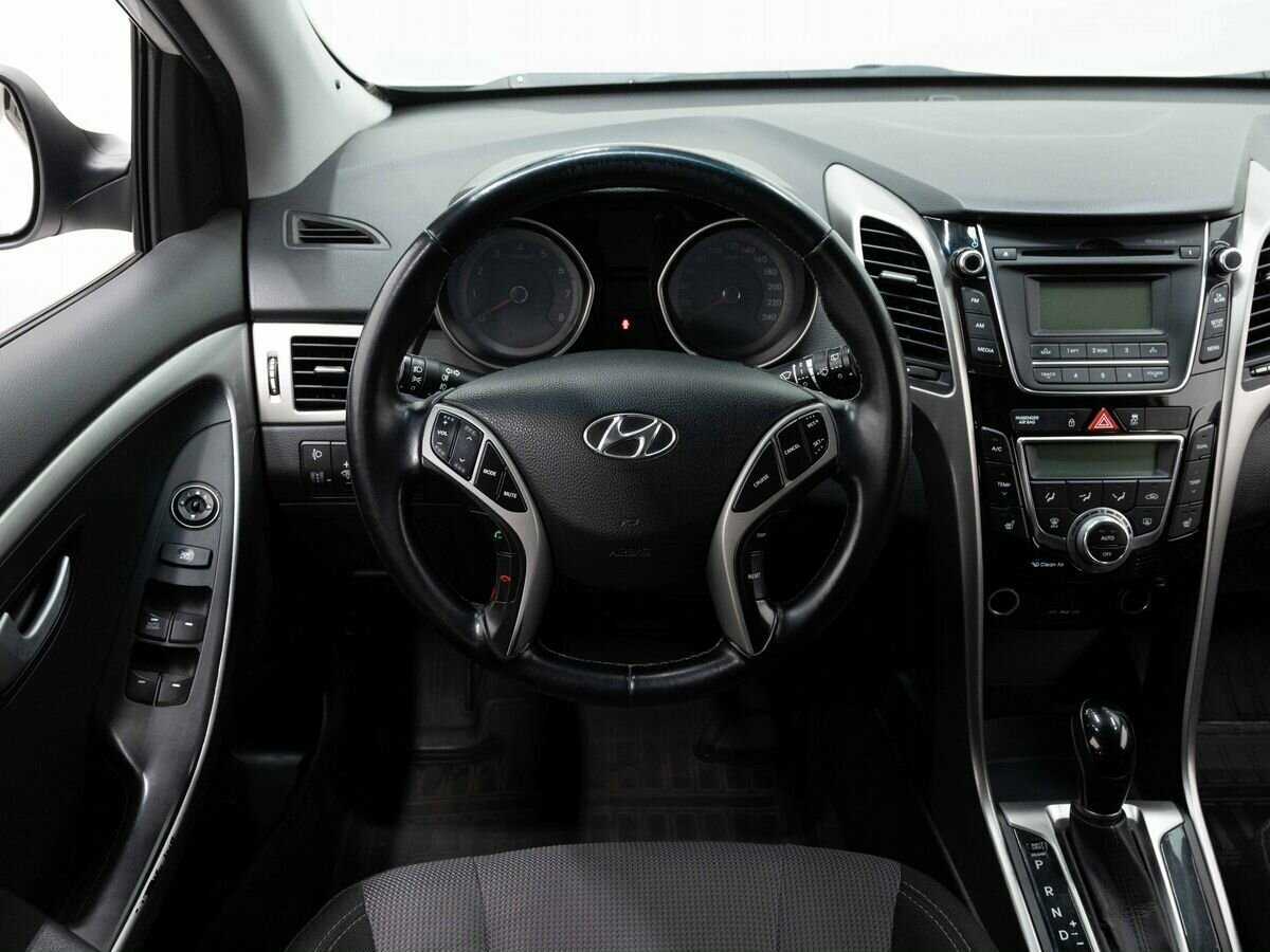 Hyundai i30, 2013 Фото №14