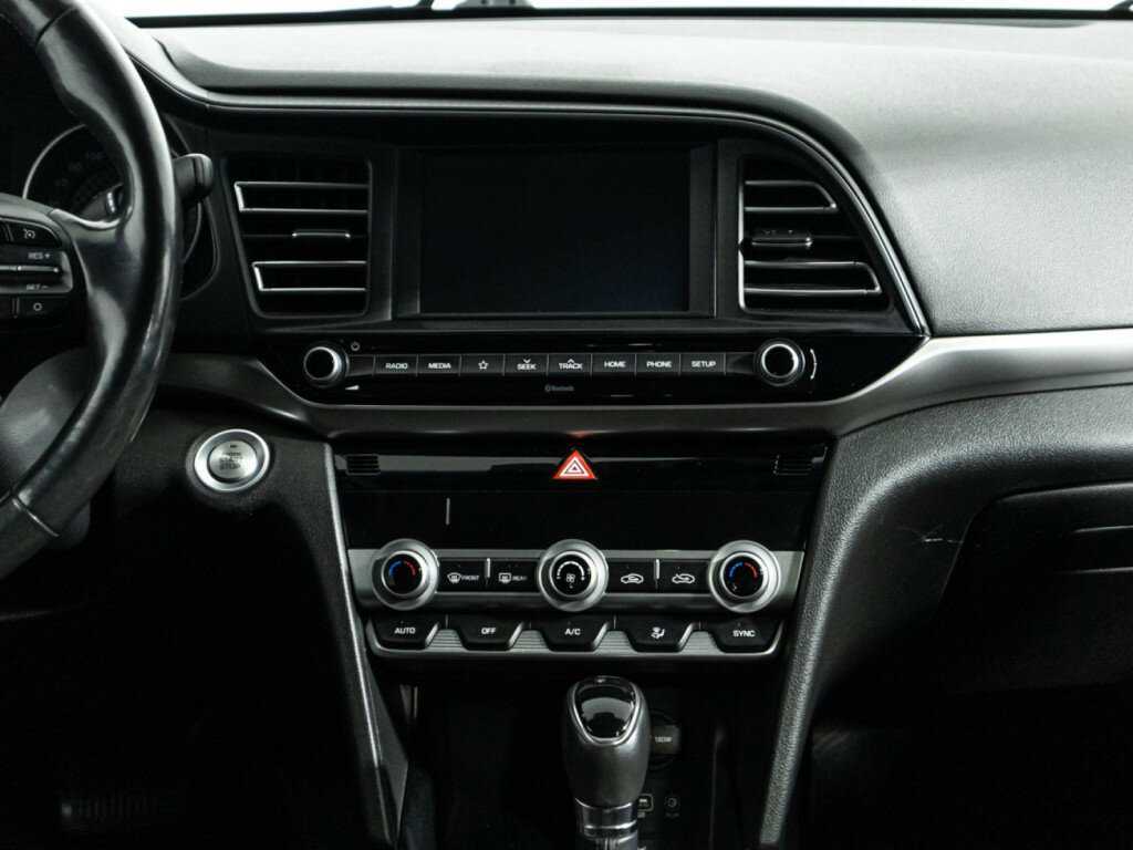 Hyundai Elantra, 2019 Фото №14