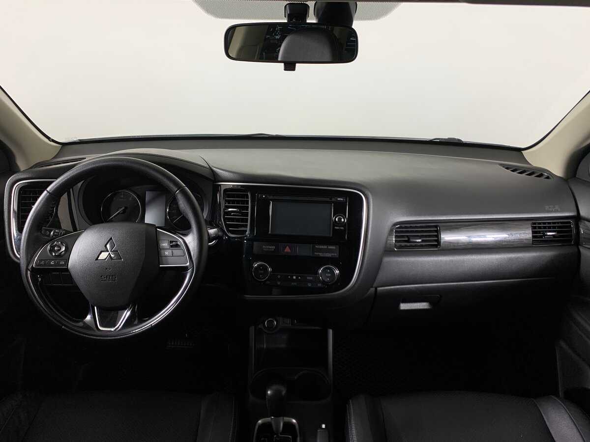 Mitsubishi Outlander, 2016 Фото №13