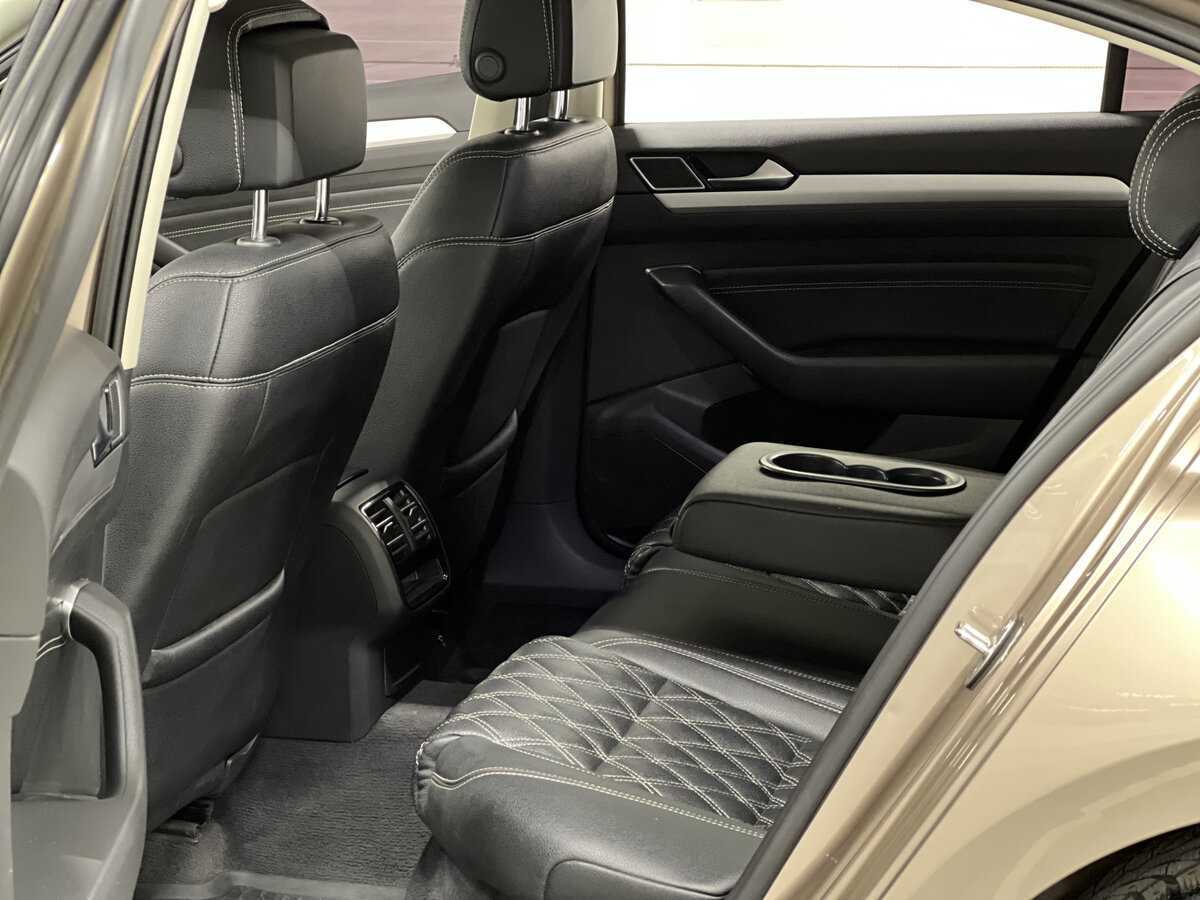 Volkswagen Passat, 2016 Фото №12