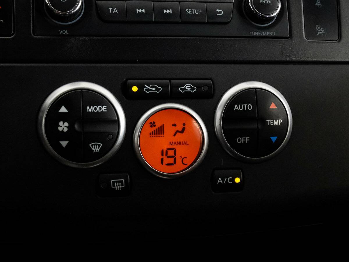 Nissan Tiida, 2013 Фото №11