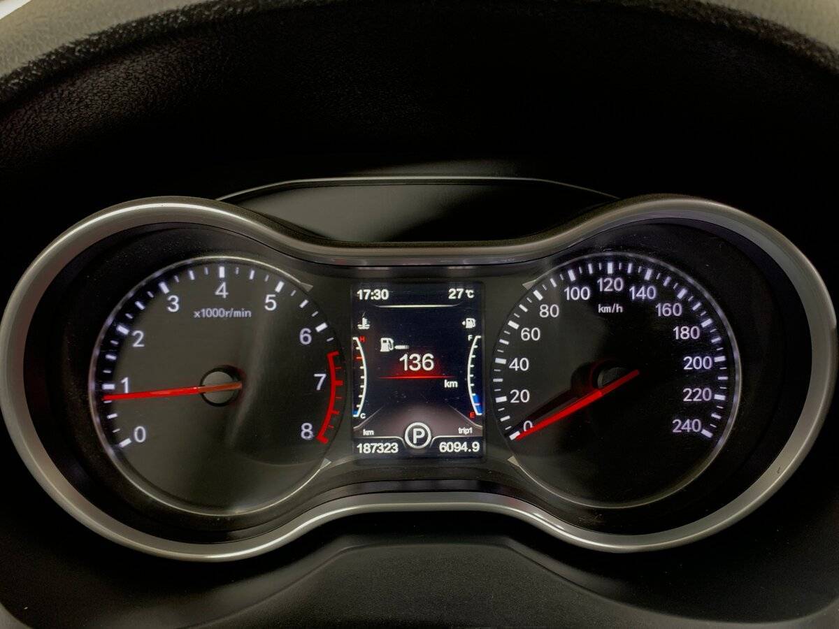 FAW Besturn X80, 2018 Фото №14