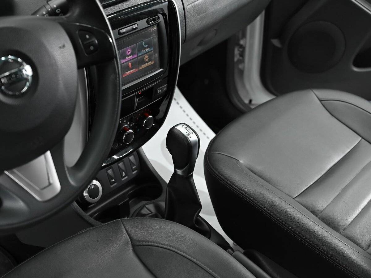 Nissan Terrano, 2017 Фото №11