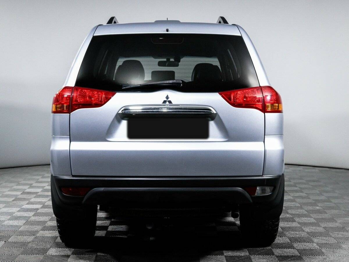 Mitsubishi Pajero Sport, 2013 Фото №6