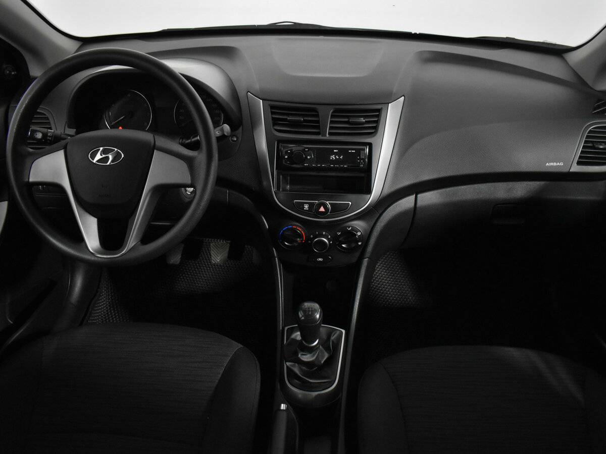 Hyundai Solaris I Рестайлинг, 2016 Фото №12